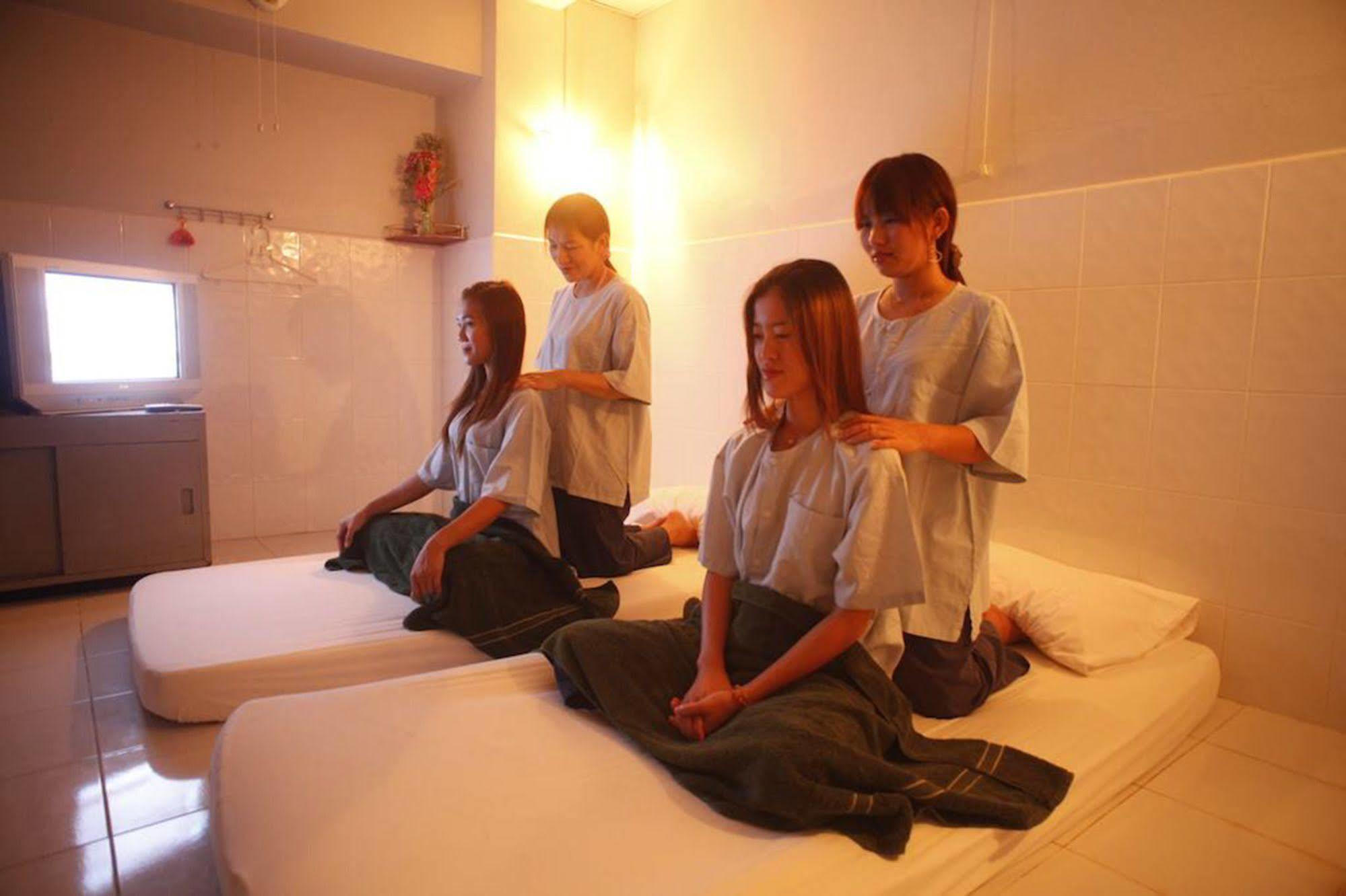 Boon Siam Hotel Krabi Luaran gambar